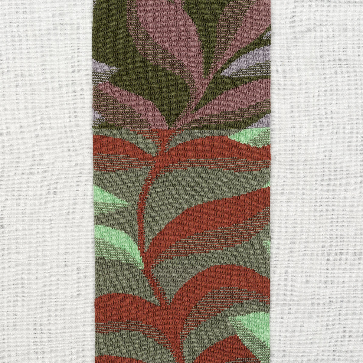 Leaf Pattern Knee-Highs